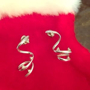 White Gold Diamond Earings